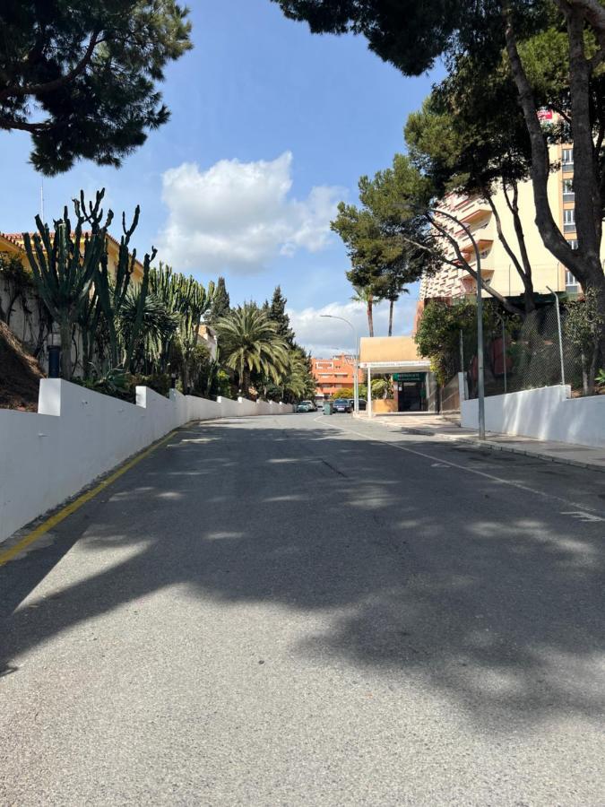 Apartamento tropical con piscina cerca de la playa Torremolinos Exterior foto