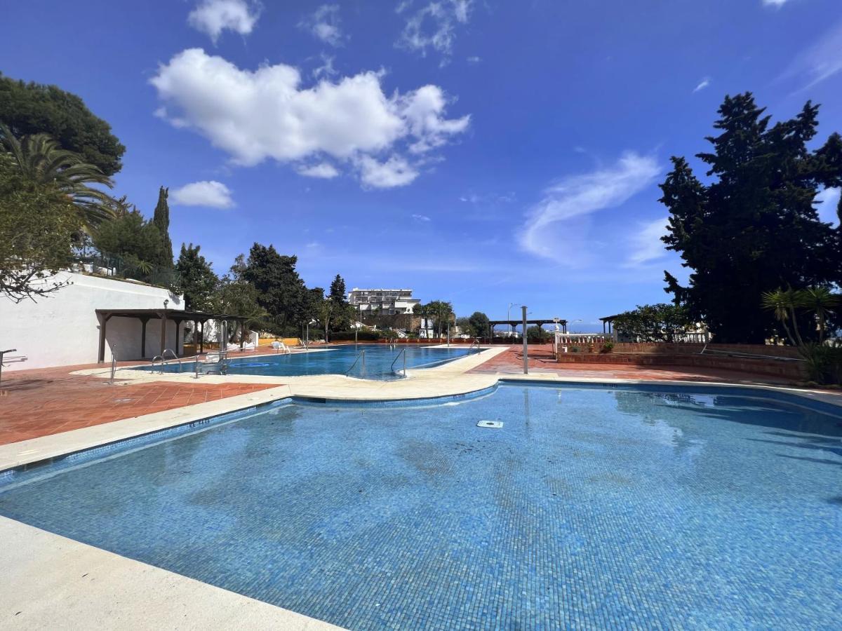 Apartamento tropical con piscina cerca de la playa Torremolinos Exterior foto