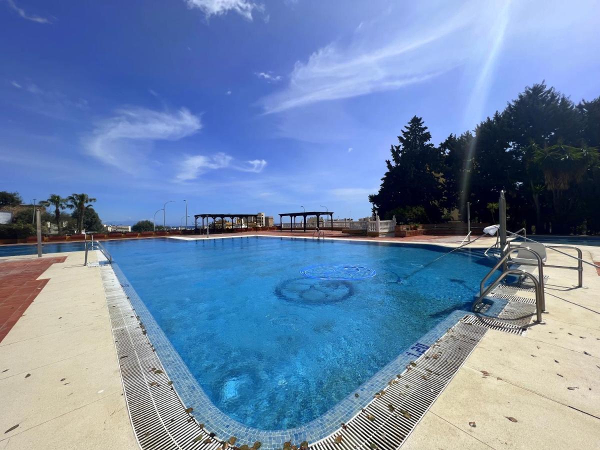 Apartamento tropical con piscina cerca de la playa Torremolinos Exterior foto